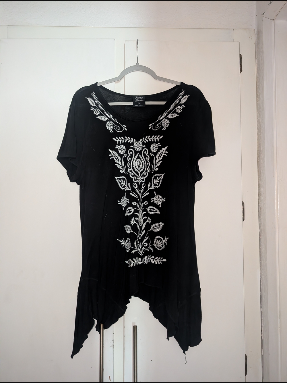 Embroidered Black Short Sleeve Tunic Top